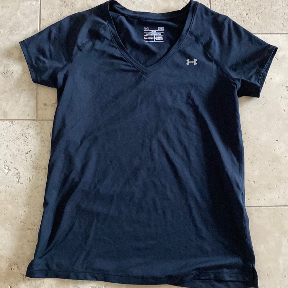 UNDER AROUR SHIRT